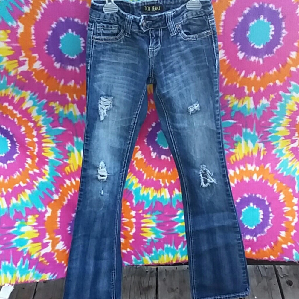 🦄ZCO Distressed Boot Cut🦄 - Picture 4 of 8